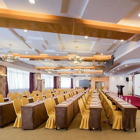 Vienna 3 Best Hotel Guangxi Nanning Station Экстерьер фото